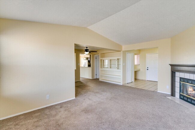Building Photo - Remodeled Rio Rancho Beauty | Refrigerated...