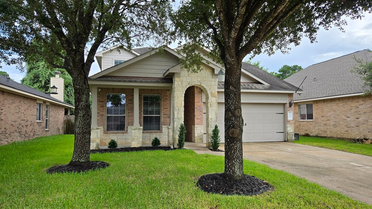 Primary Photo - 15335 Riford Dr