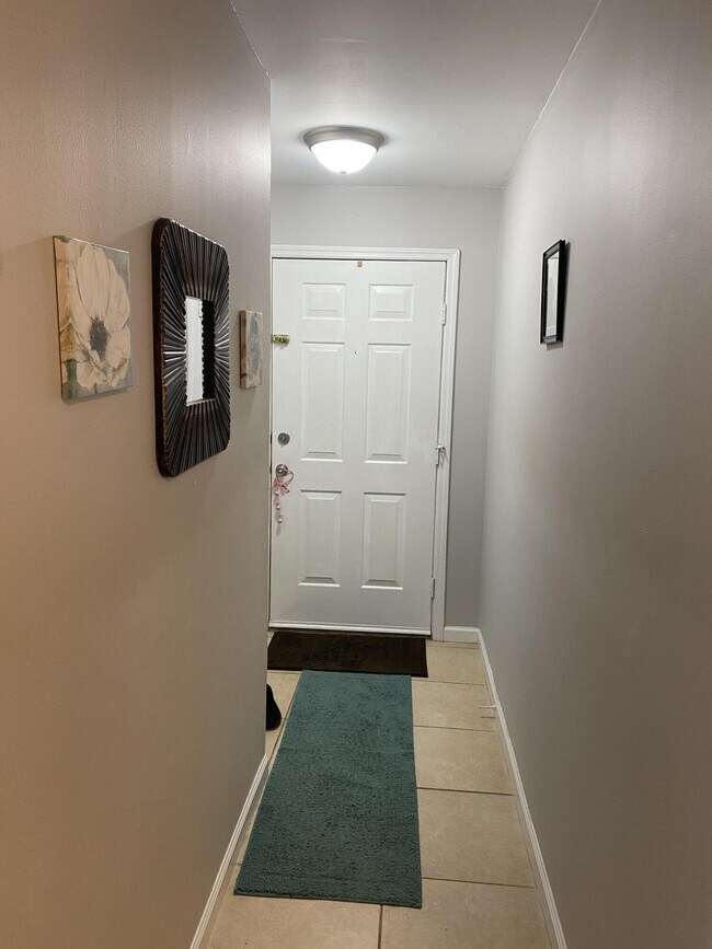 Building Photo - 6006 Indrio Rd