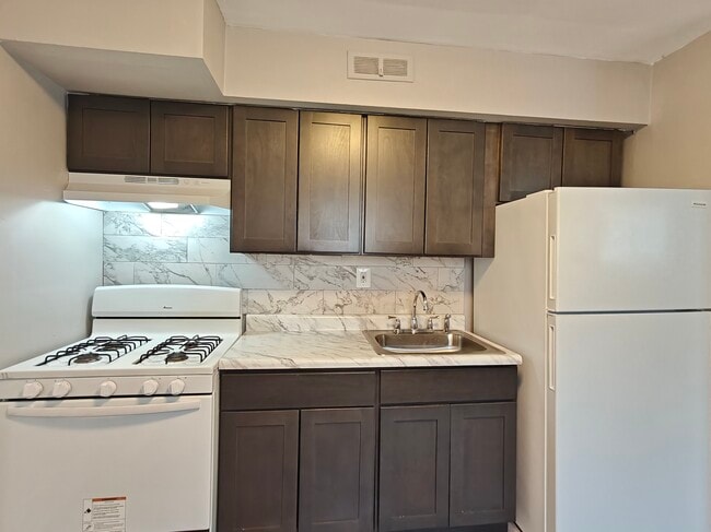 Photo - 7108 Oxford Ave-31 Apartment