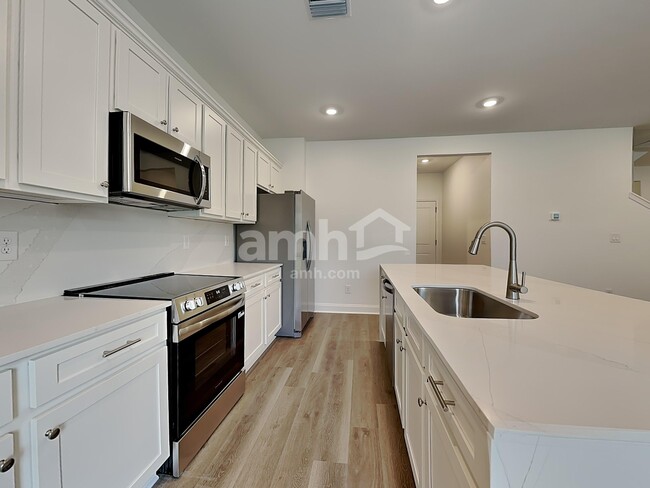 Building Photo - 108 Bellows Bnd