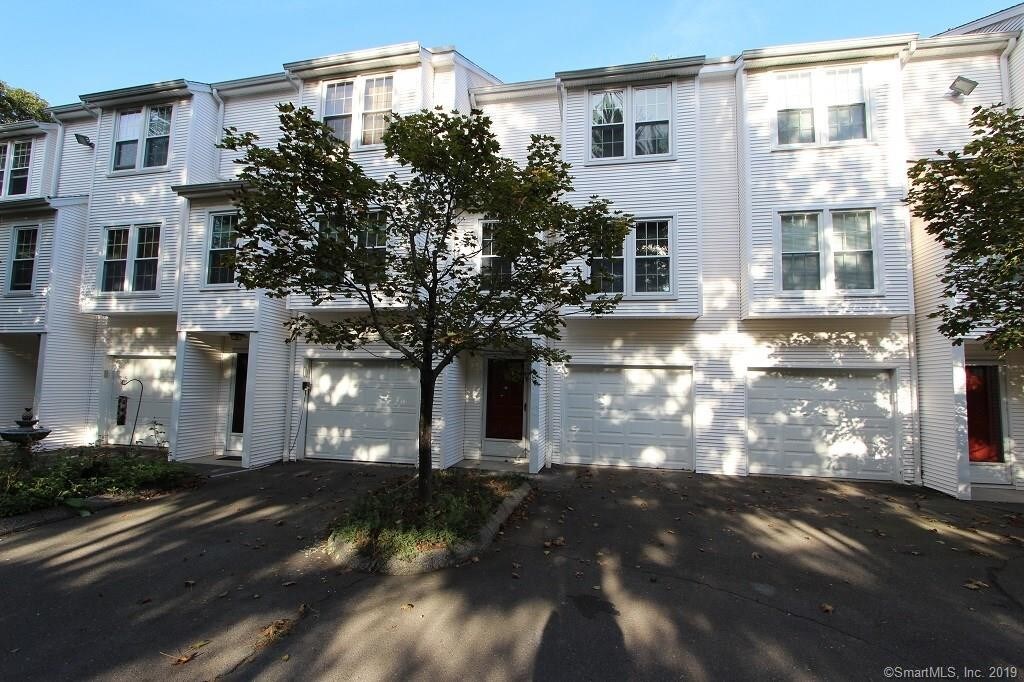 380 Hitchcock Rd Unit 69, Waterbury, CT 06705 Condo for Rent in