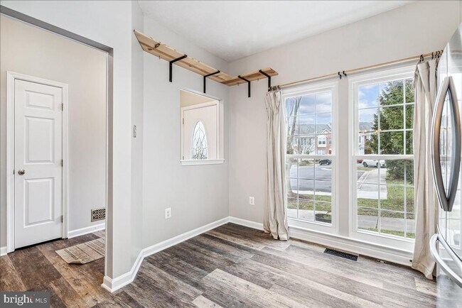 Foto del edificio - 9533 Bellhaven Ct