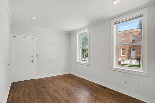 Foto del edificio - 2257 W Hirsch St