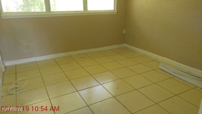 Building Photo - 2 br, 1 bath House - 100 Bethune Drive