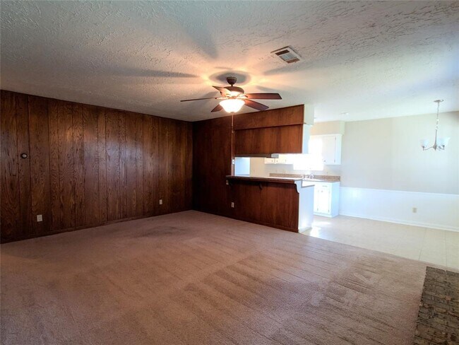 Foto del edificio - 3311 Lively Ln
