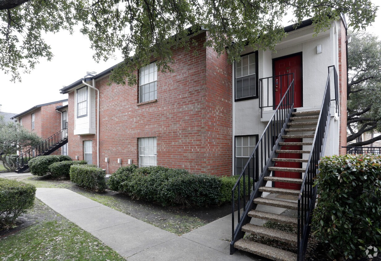 Oak Meadow Apartments Dallas, TX