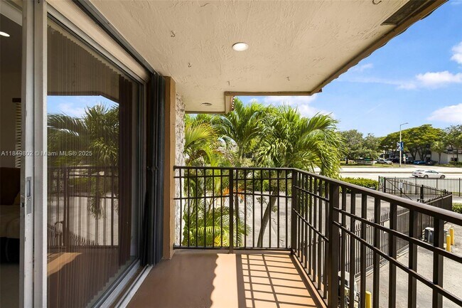 Foto del edificio - 10401 SW 108th Ave