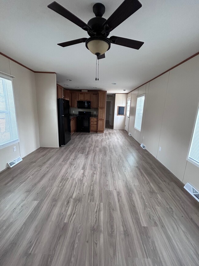 Building Photo - 6 Deer Run Pky