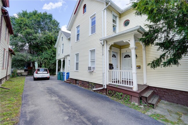 Building Photo - 416 Gregory St