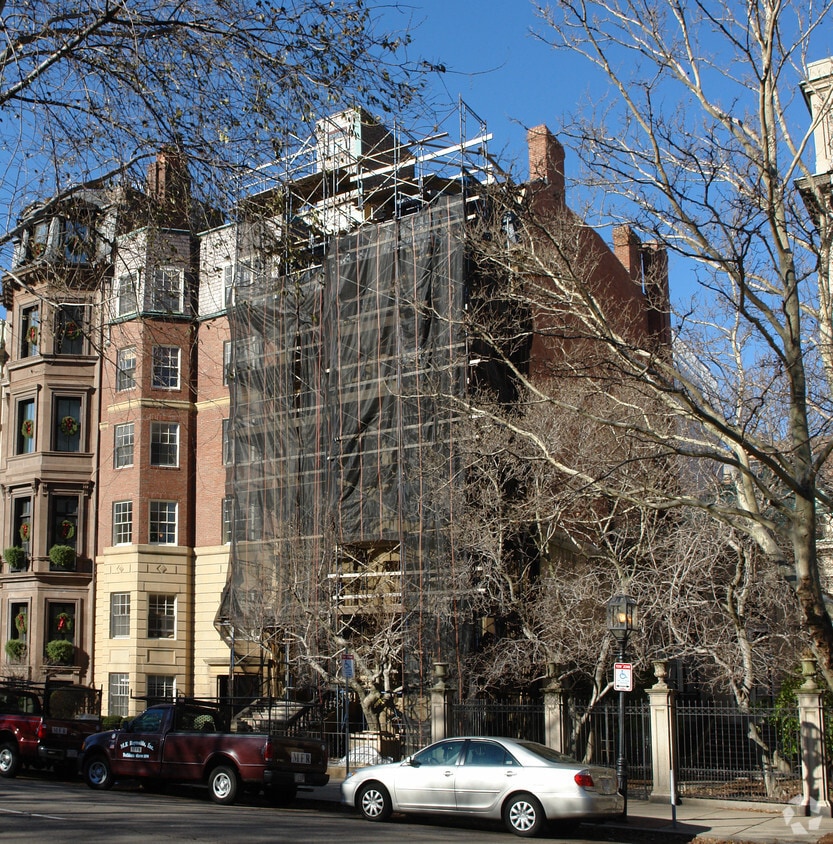 Building Photo - 7 Commonwealth Ave