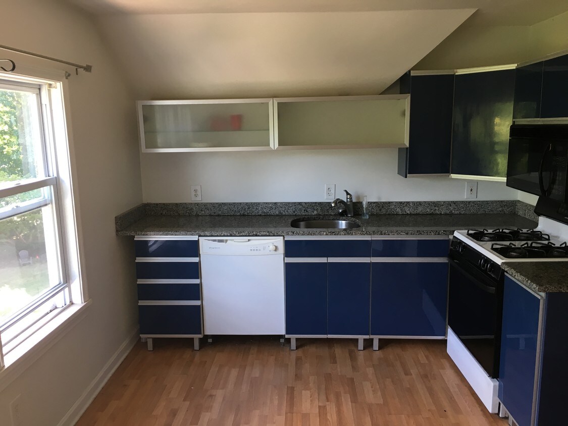 515 Grove St, Worcester, MA 01605 Apartments in Worcester, MA