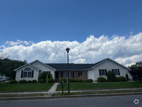 Building Photo - 970 Shank Rd