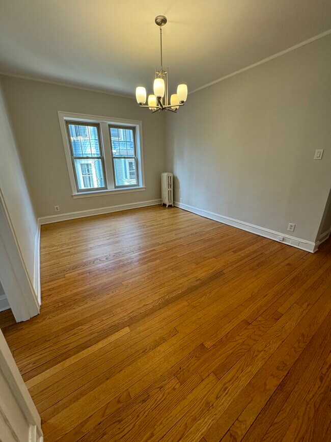 908 Dempster St Unit 1, Evanston, IL 60202 Condo for Rent in Evanston