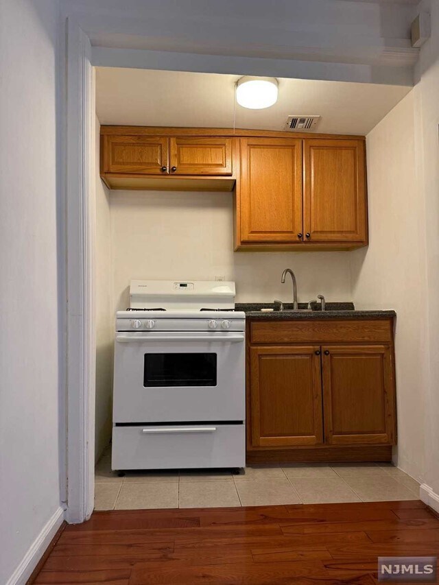 Foto del edificio - 3031 Edwin Ave