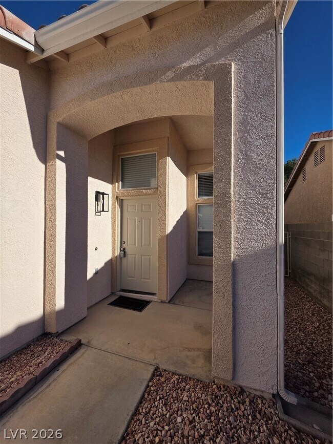 Foto del edificio - 626 Palmwood Ln