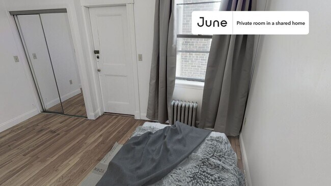 Foto del edificio - Room in Shared 4 bed/2 bath home