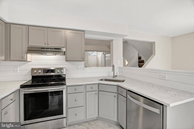 Foto del edificio - 8772 Manahan Dr