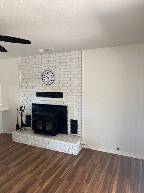 Foto del edificio - East Modesto Country Living, 3 Bedrooms 2 ...