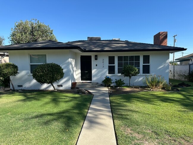 Building Photo - 3413 La Cresta Dr
