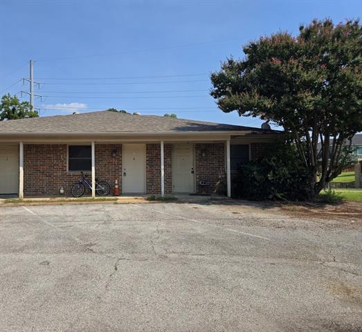 Foto principal - 990 Shady Brook Dr