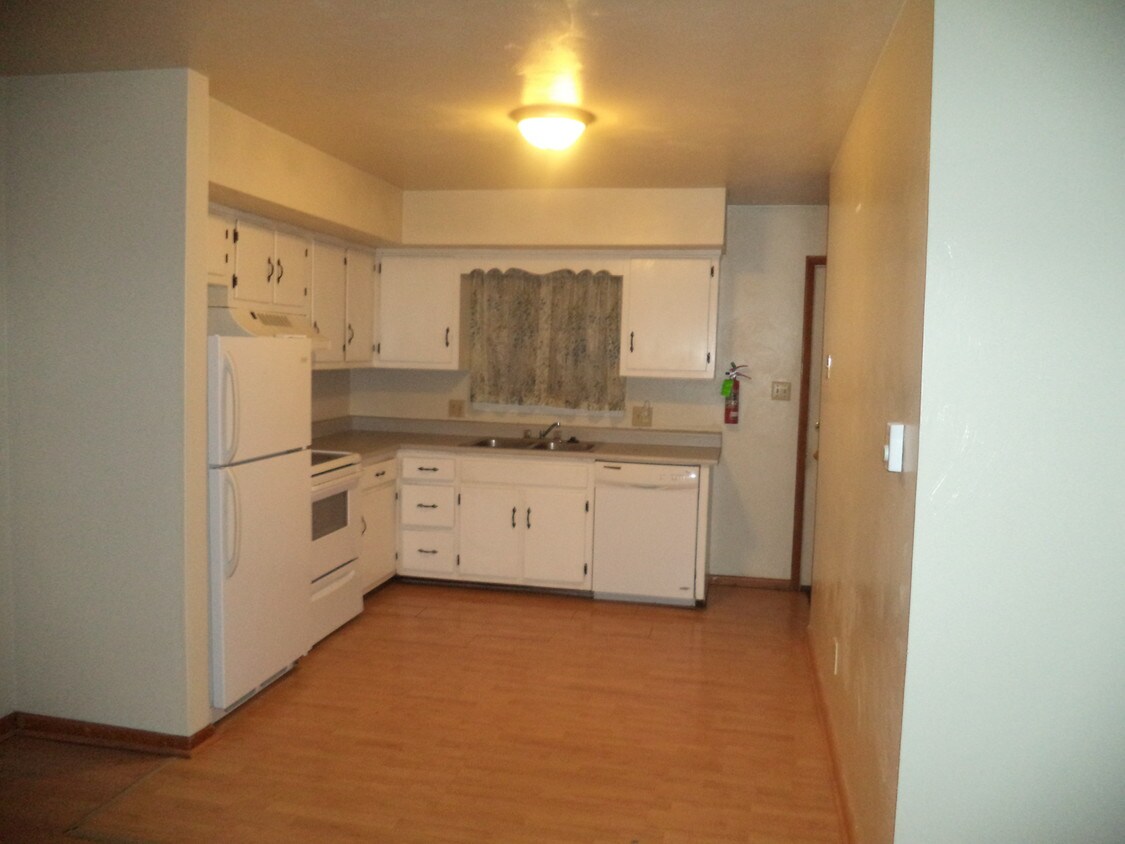 Primary Photo - 1026 N Atherton St
