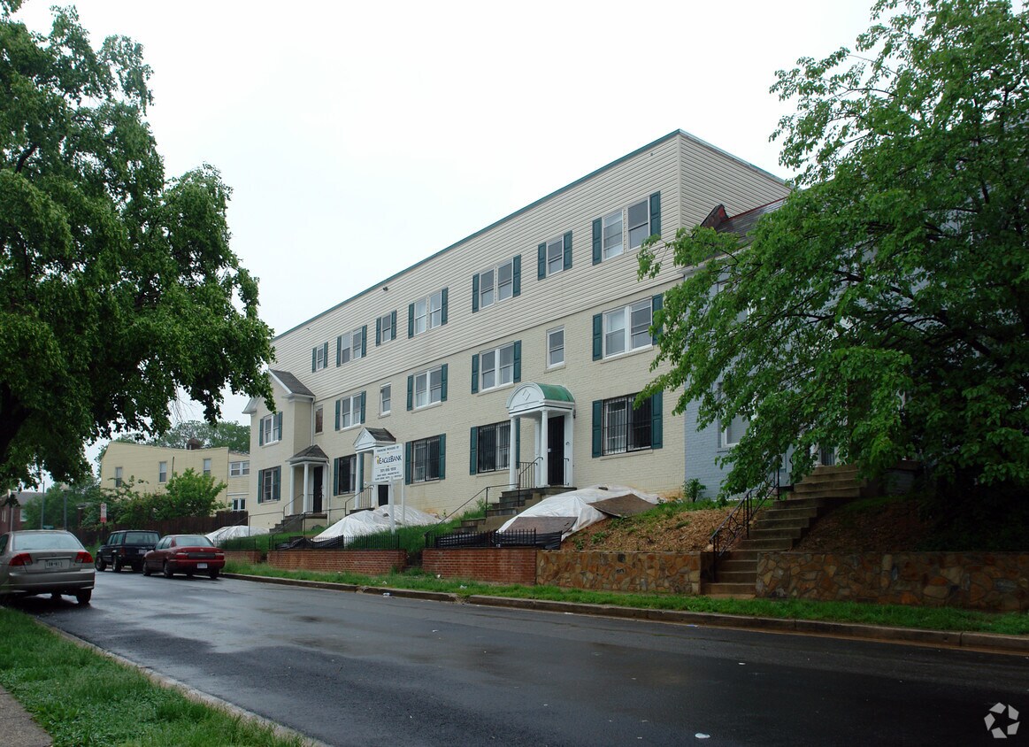 Foto principal - 1271-1275 Meigs Pl NE