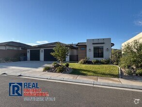 Building Photo - 3106 Photinia Dr