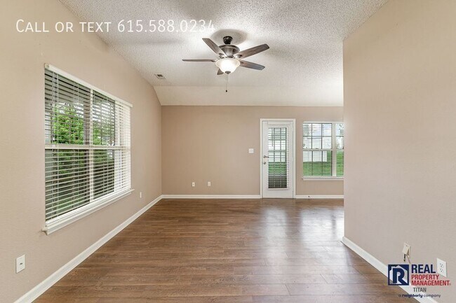 Foto del edificio - 2824 Canary Ct