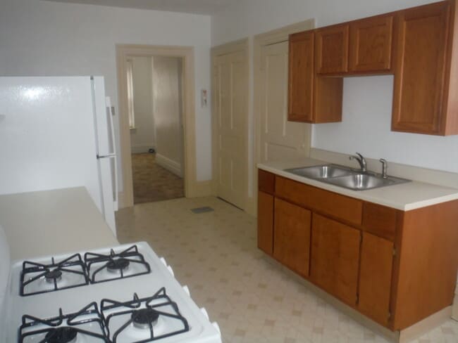Building Photo - 121 23rd St