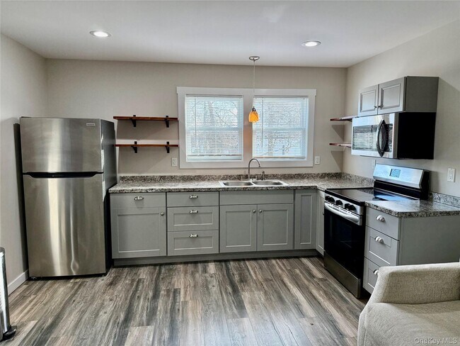 Foto del edificio - 341 Main St