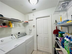 Building Photo - 1309 Carlton Ct Building Photo - 1309 Carlton Ct