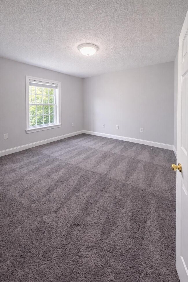 Foto del edificio - 6022 Dick Pond Rd