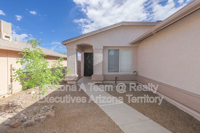 Foto del edificio - 8873 E Rose Tree Dr