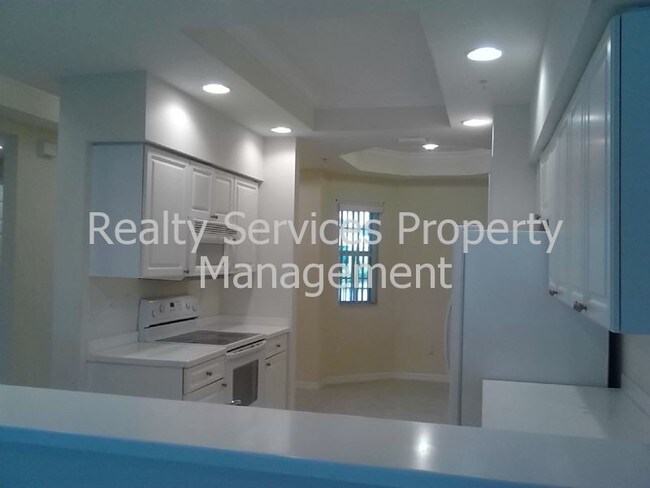 Foto del edificio - 1793 Four Mile Cove Pky