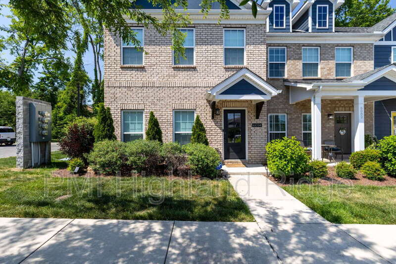 Photo - 6084 Ivory Lane
