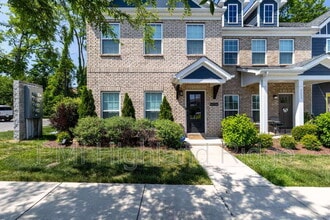 Building Photo - 6084 Ivory Ln