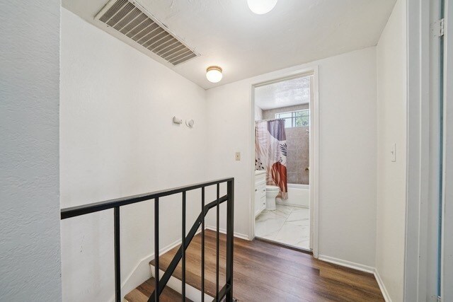 Foto del edificio - 1748 S Mountain Ave