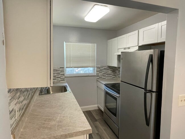 Foto del edificio - 650 S Pine St