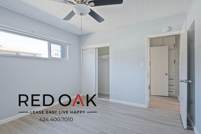 Foto del edificio - 9903 Belmont St