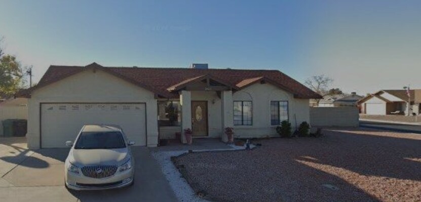 Foto principal - 2623 E Inverness Ave