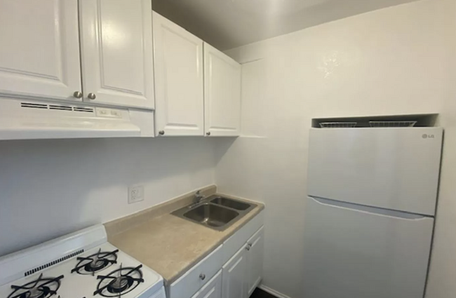 Building Photo - 4436 1/2 48th St
