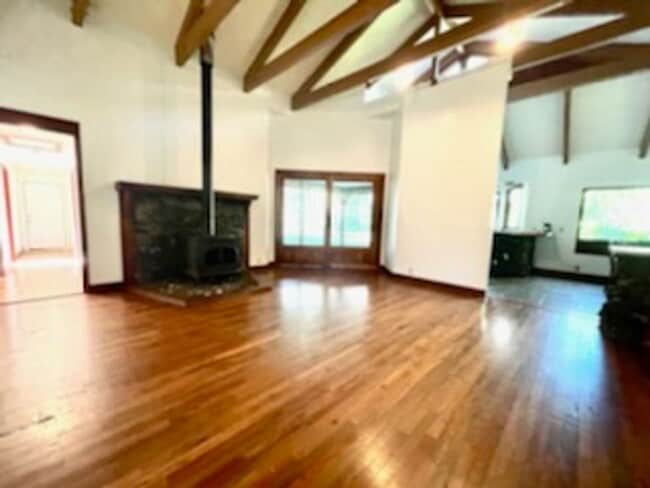 Building Photo - 43-1449-1449 Pohakealani Rd