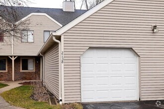 Building Photo - 2138 Dogwood Ln
