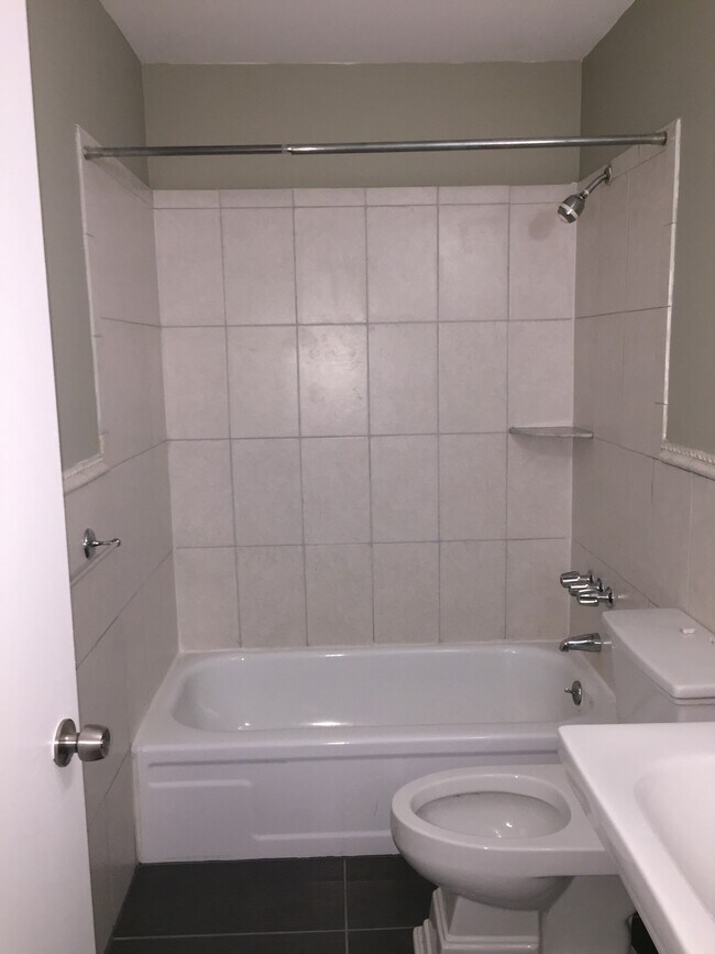 Bathroom - 208 Meadow Woods Ln