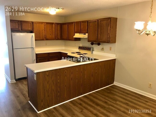 Building Photo - 2629 Hitchcock Dr