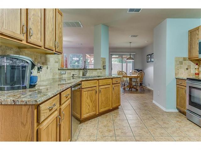 Foto del edificio - 2821 Briargrove Ln