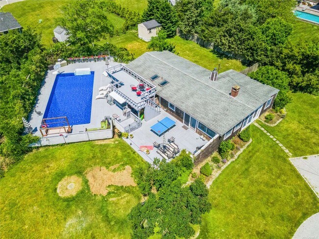 Building Photo - 9 Tanners Neck Ln