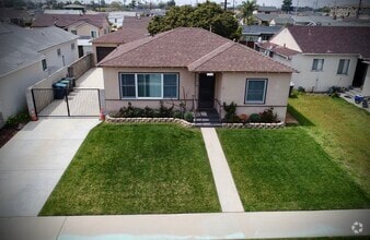 Building Photo - 15425 Parron Ave