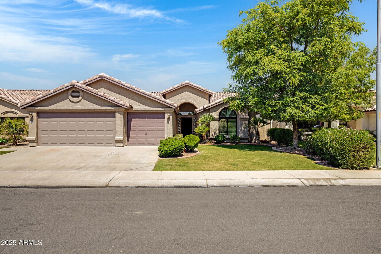 Primary Photo - 3062 S Marigold Pl